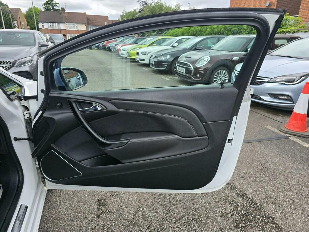 Vauxhall Astra GTC Gtc Cdti Sri U4011 Red #20