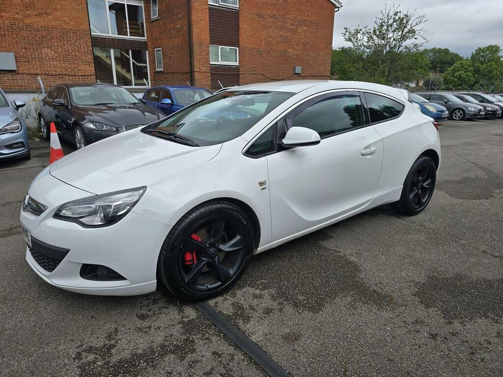 Vauxhall Astra GTC 1.4I Turbo Sri Euro 6 Ss White #3