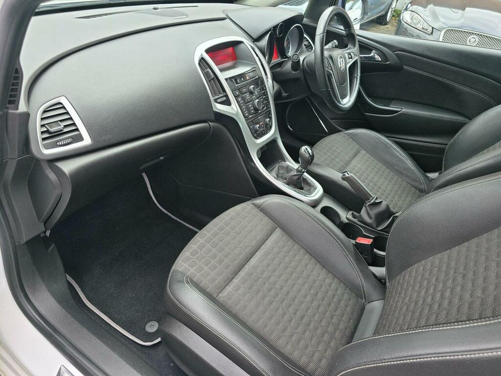 Vauxhall Astra GTC Gtc Cdti Sri U4011 Red #36