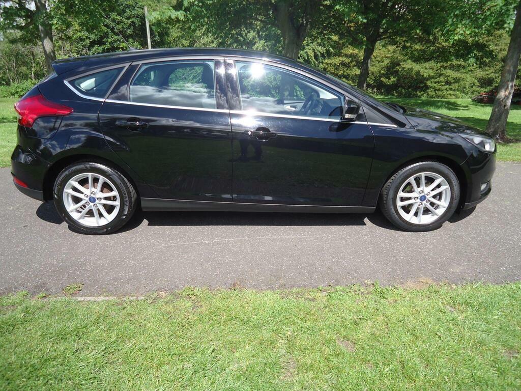Ford Focus 1.0T Ecoboost Zetec Euro 6 S S Black #4