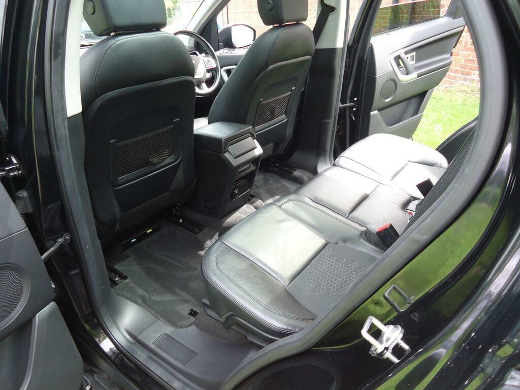 Land Rover Discovery Sport Se Tech Black #30