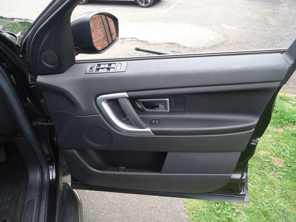 Land Rover Discovery Sport Se Tech Black #37