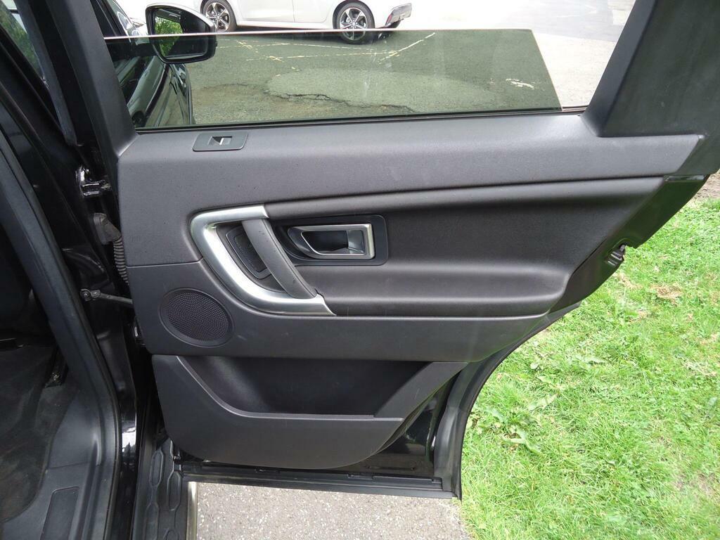 Land Rover Discovery Sport Se Tech Black #28