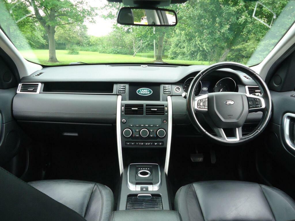 Land Rover Discovery Sport Se Tech Black #16