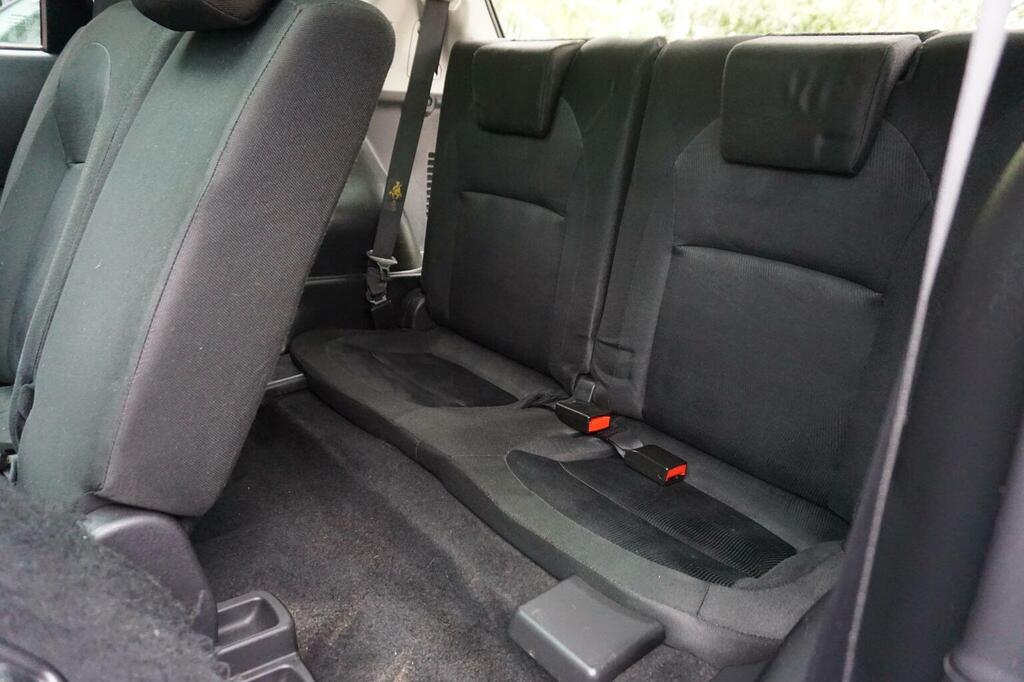 Nissan Qashqai+2 Hatchback Plus 2 N-tec Plus 2012 Black #22