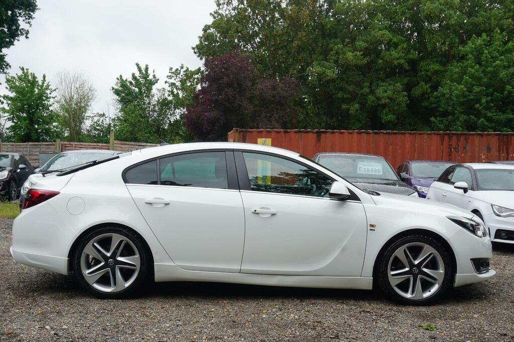 Vauxhall Insignia 1.6 Cdti Ecoflex Sri Nav Sports Tourer - 2016 White #10