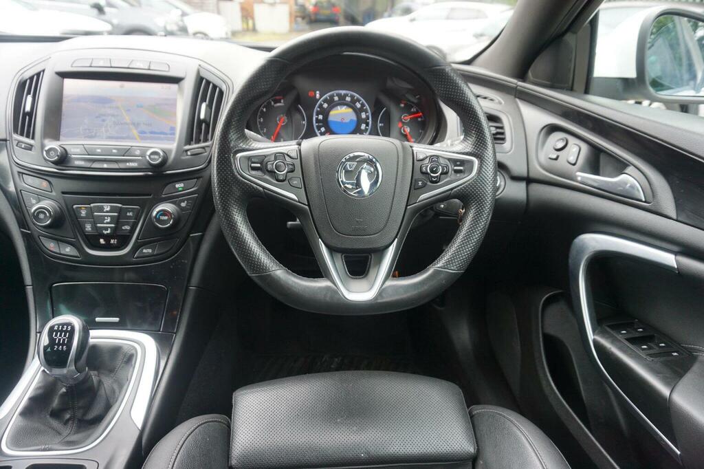 Vauxhall Insignia 1.6 Cdti Ecoflex Sri Nav Sports Tourer - 2016 White #19