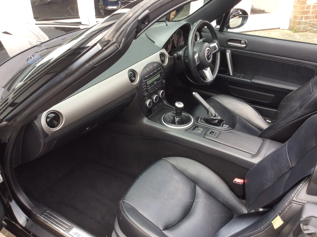 Mazda MX-5 2.0 Sport Tech Coupe Black #5