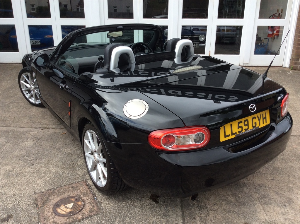 Mazda MX-5 2.0 Sport Tech Coupe Black #2