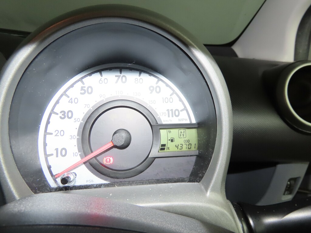 Peugeot 107 Active Black #9