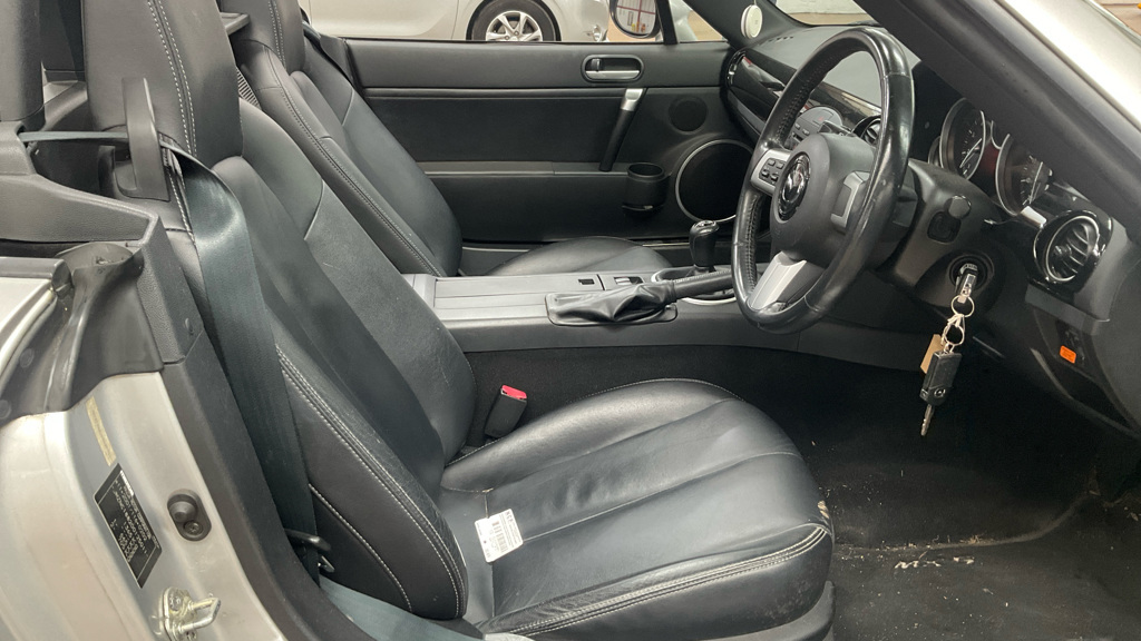 Mazda MX-5  Silver #11