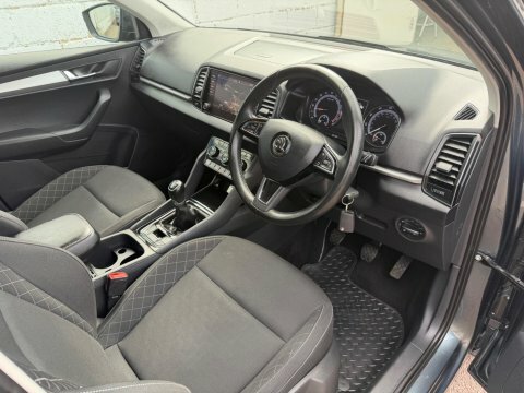 Skoda Karoq 1.6 Tdi Se SD69VCN  #2