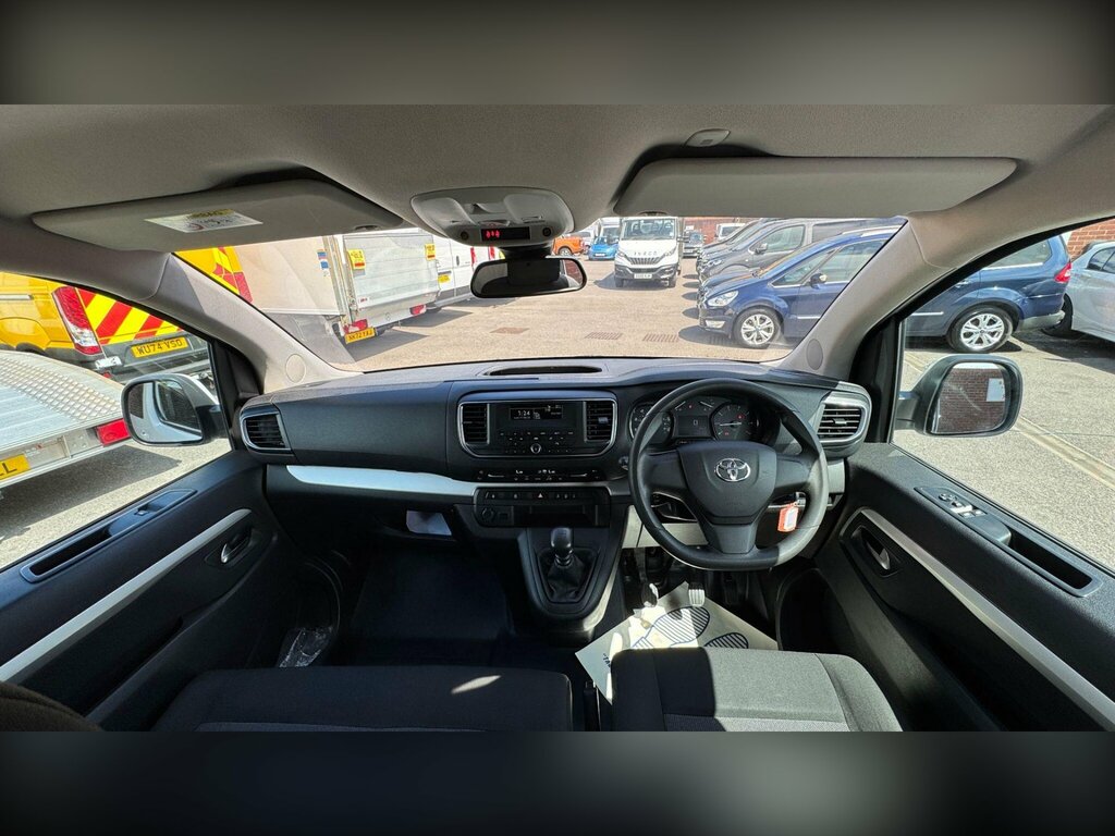 Toyota PROACE 1.5D Icon Medium Panel Van Mwb Euro 6 6Dr White #12
