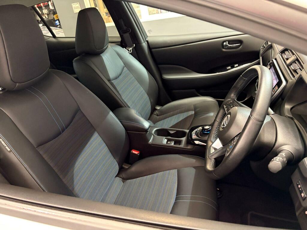 Nissan Leaf 110Kw Tekna 39Kwh Hatchback Black #29