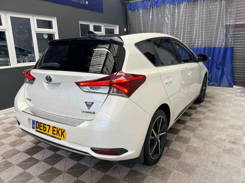 Toyota Auris Hatchback 1.8 Vvt-h Gb25 Cvt Euro 6 Ss Saf White #3