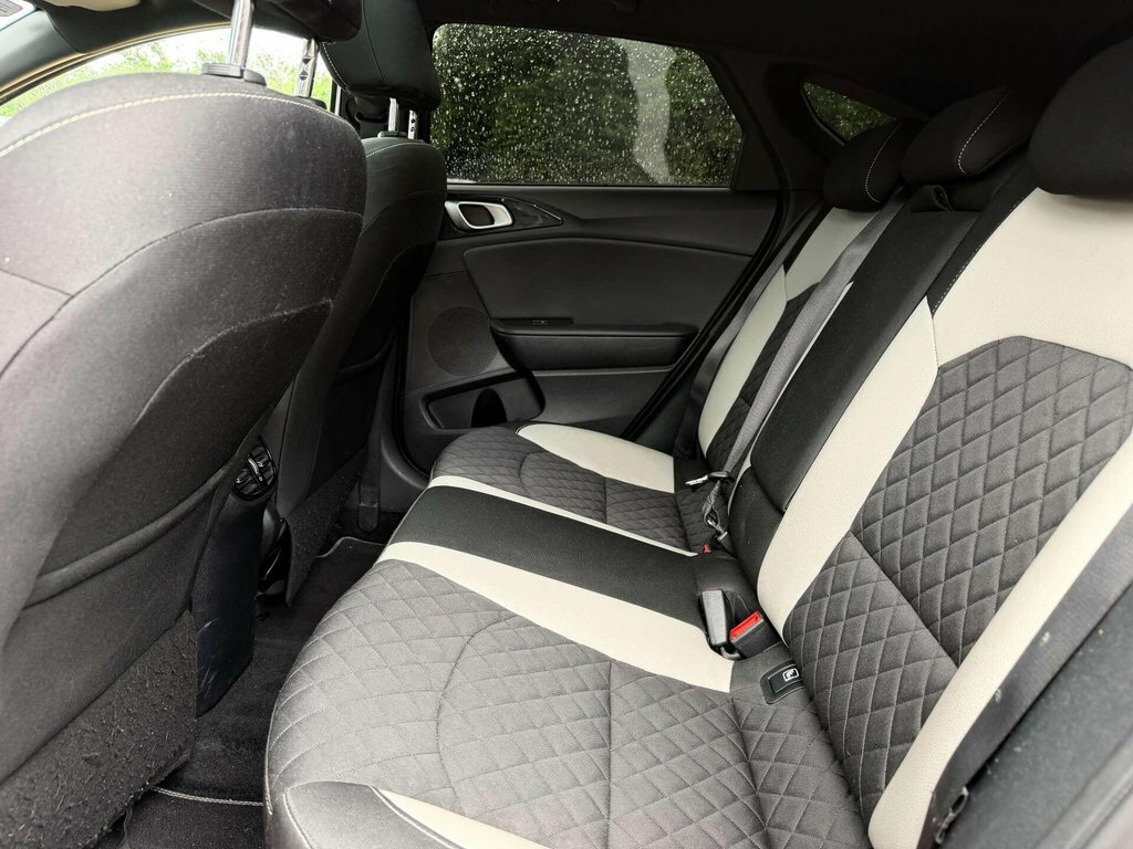 Kia Proceed Silver #35
