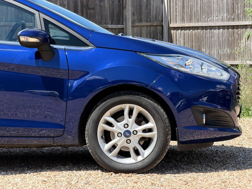 Ford Fiesta Black #18