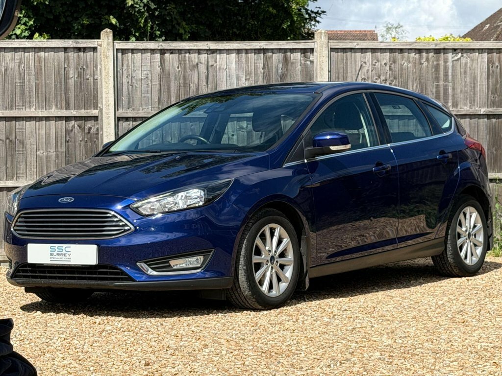 Ford Focus 1L Titanium Blue #2