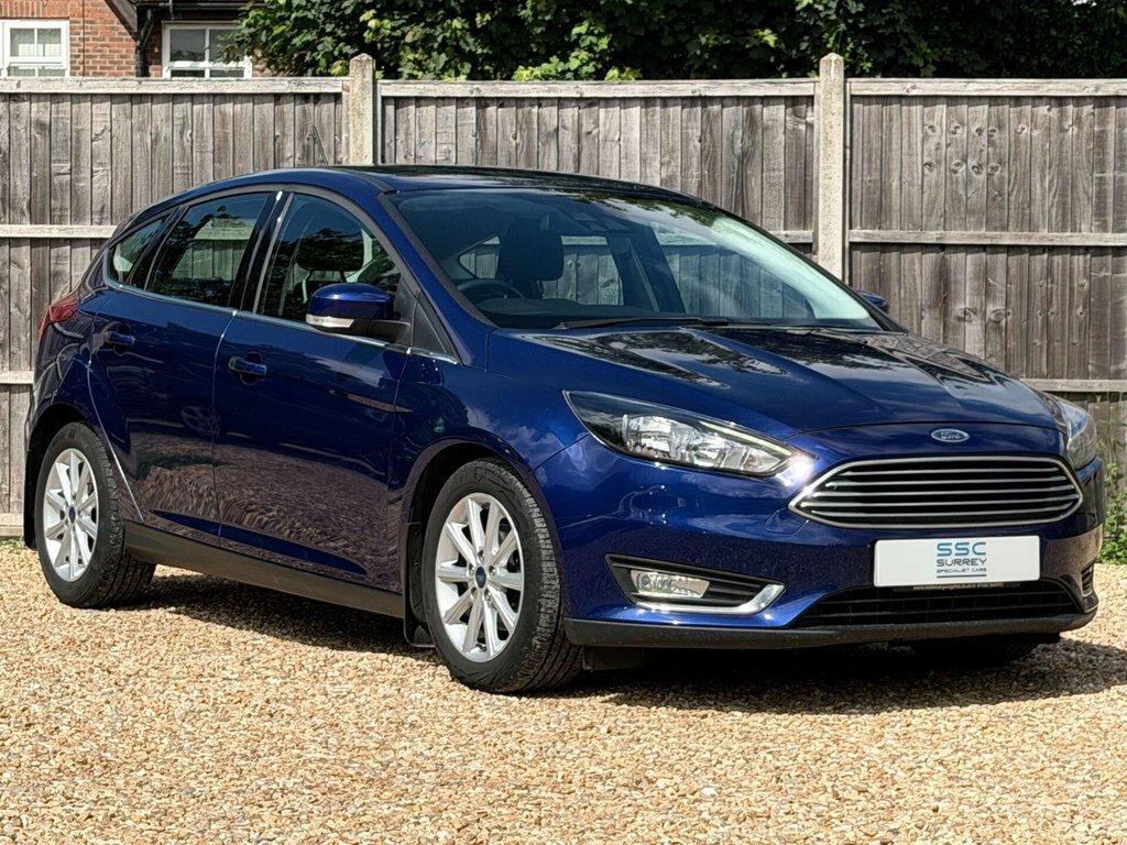Ford Focus 1L Titanium Blue