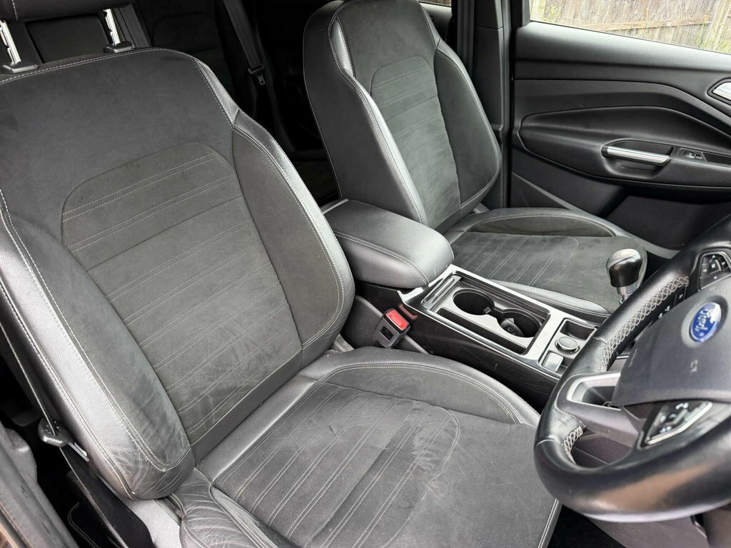 Ford Kuga Suv White #29