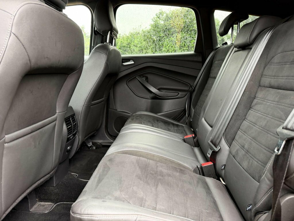 Ford Kuga Suv White #9