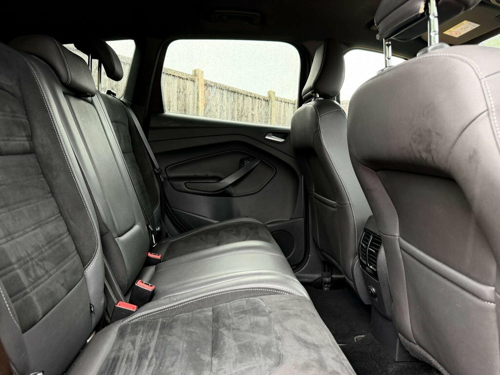 Ford Kuga Suv White #10