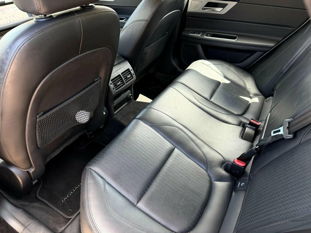 Jaguar XF Grey #34