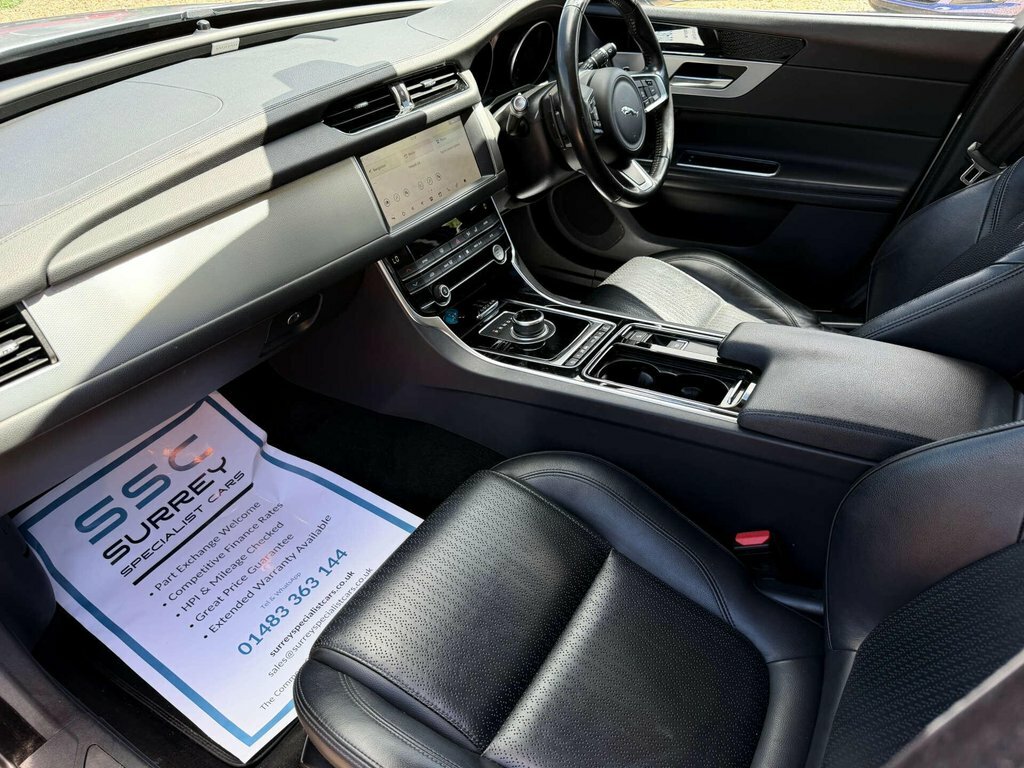 Jaguar XF 2L Prestige Silver #6