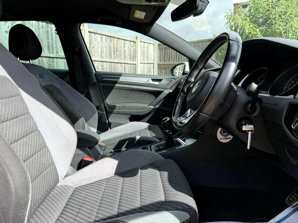 Volkswagen Golf Black #28