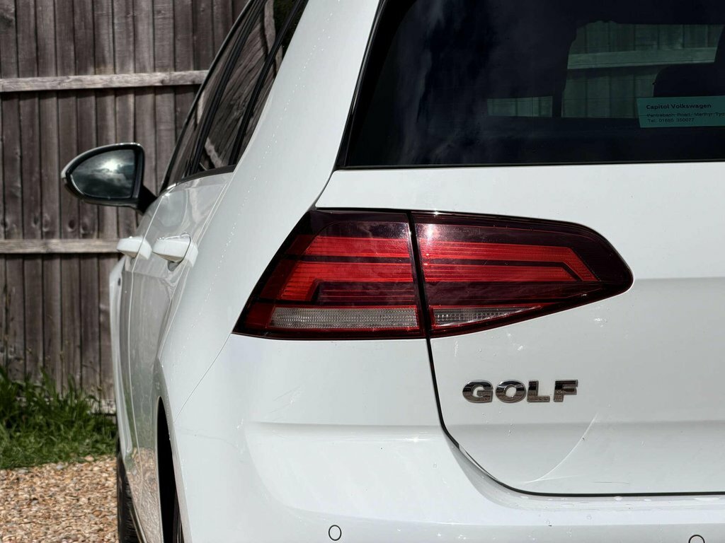 Volkswagen Golf Black #23