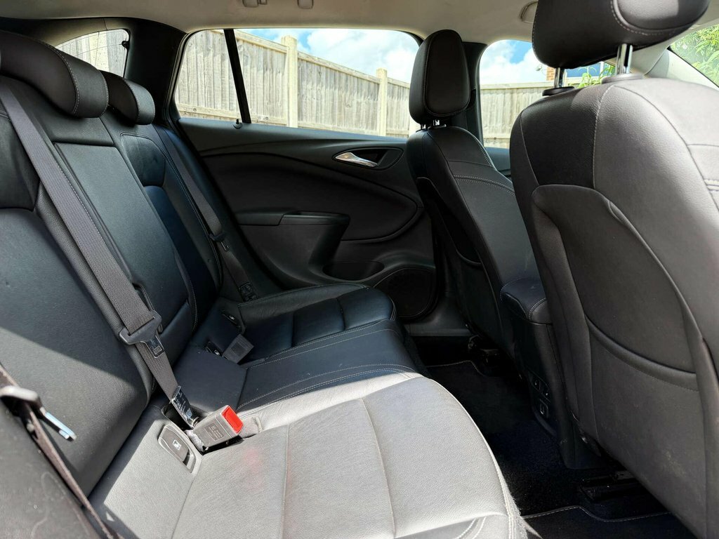 Vauxhall Astra 1.4T 16V 150 Sri Hatchback  #36