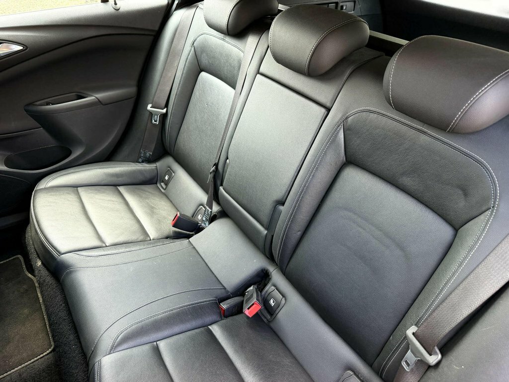 Vauxhall Astra 1.4T 16V 150 Sri Hatchback  #9