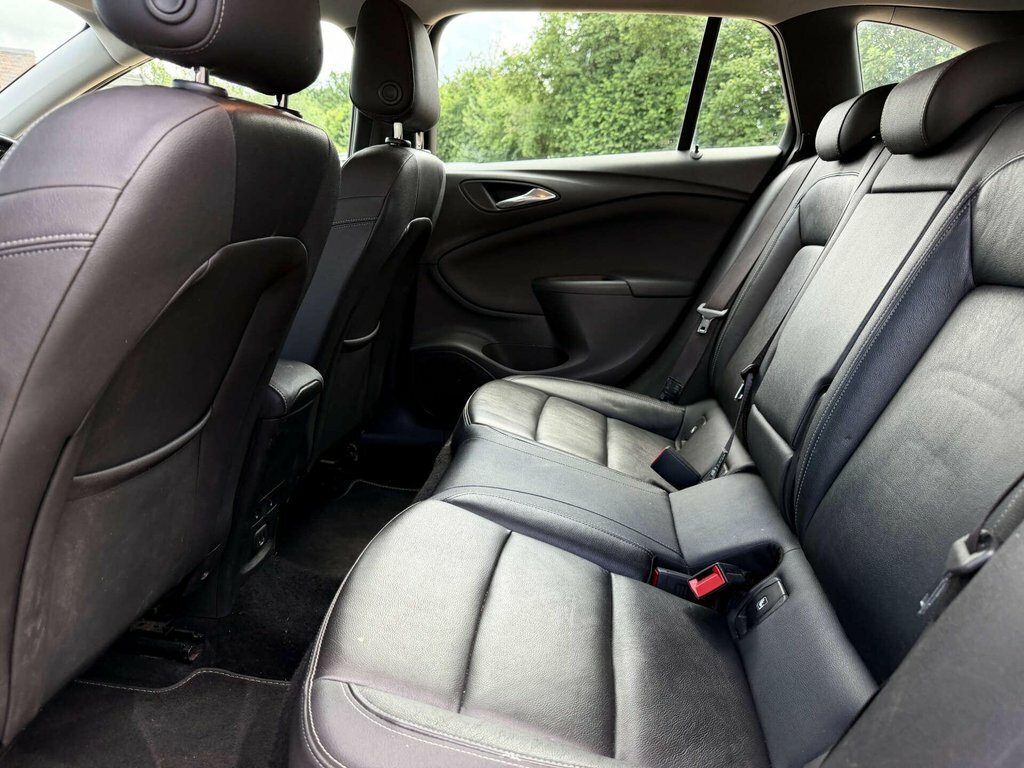Vauxhall Astra 1.4T 16V 150 Sri Hatchback  #32