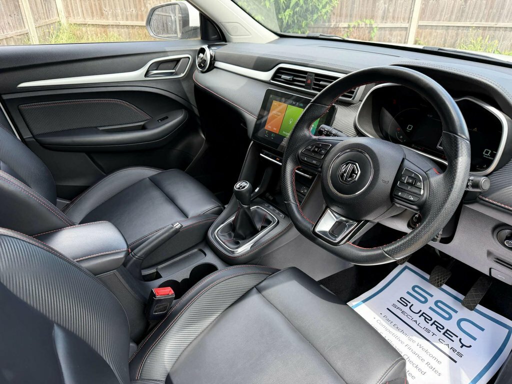 MG ZS 1.5L Exclusive AK70KUV White #5