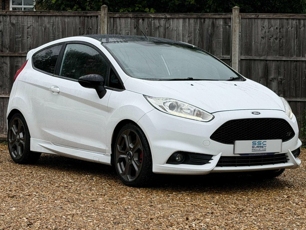 Ford Fiesta 1.6L St-2 White