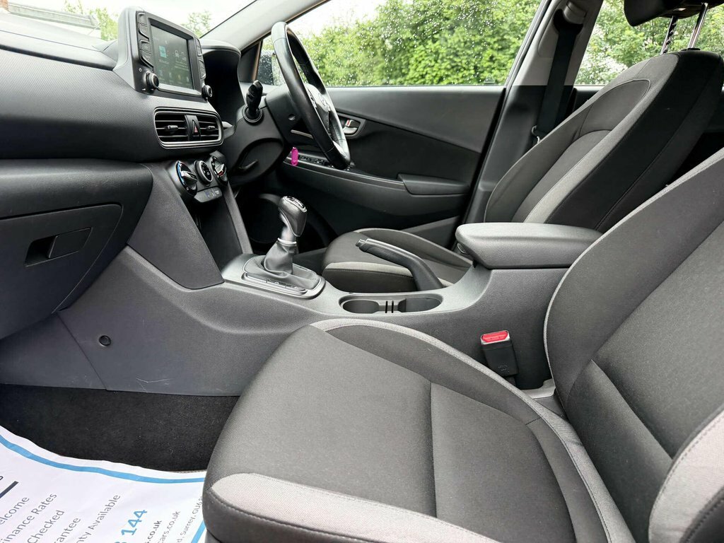 Hyundai Kona 1L Se Black #6