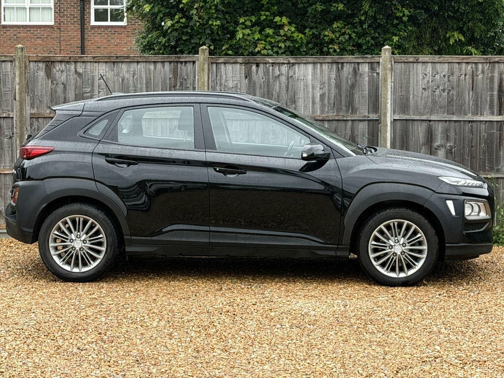 Hyundai Kona Hatchback Red #13