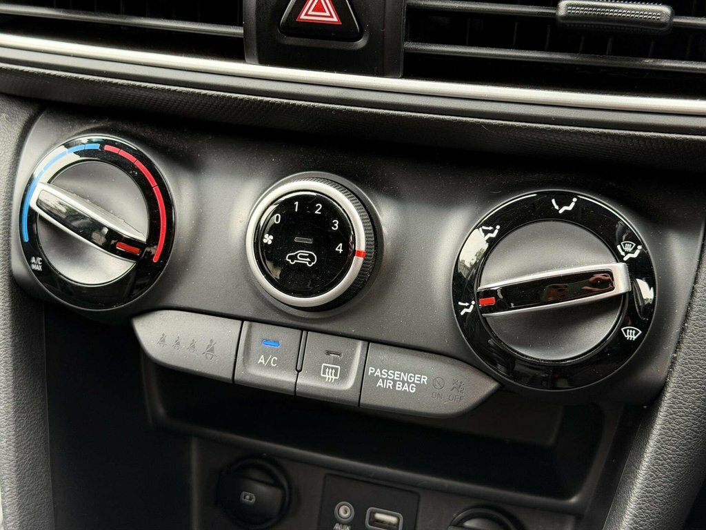Hyundai Kona Hatchback Red #51