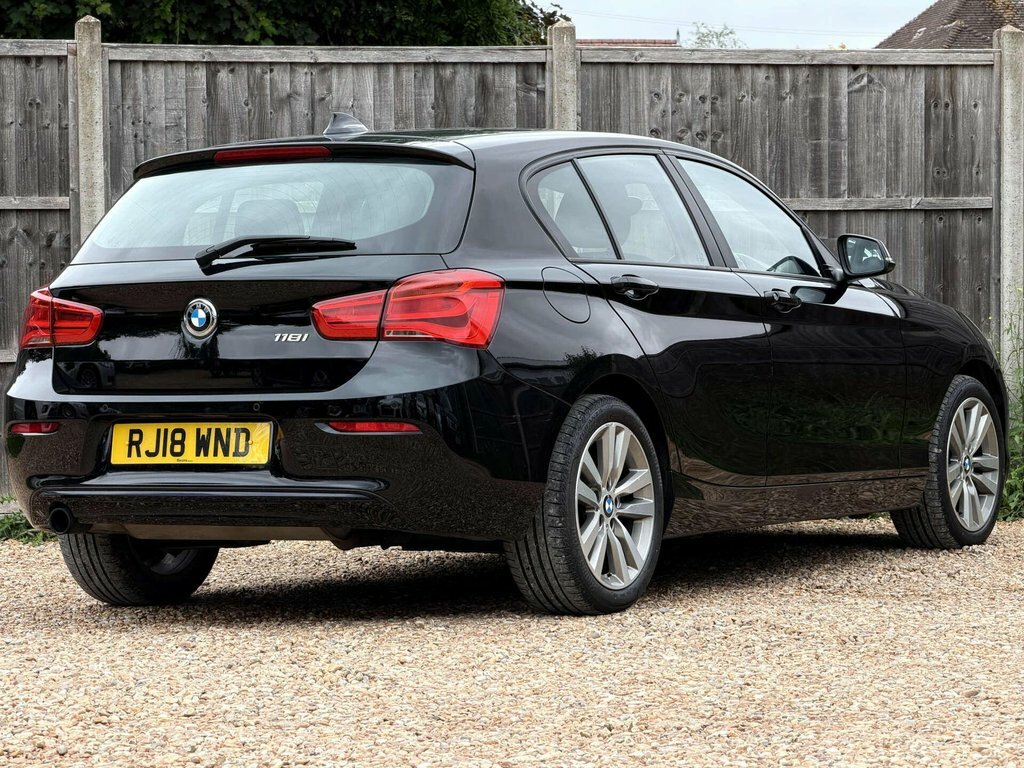 BMW 1 Series 1.5L Sport Black #3