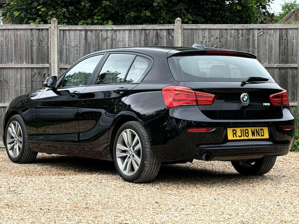 BMW 1 Series 1.5L Sport Black #4