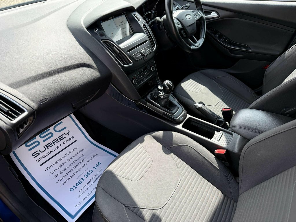 Ford Focus 1L Titanium Blue #6