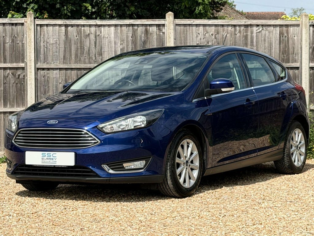 Ford Focus 1L Titanium Blue #2
