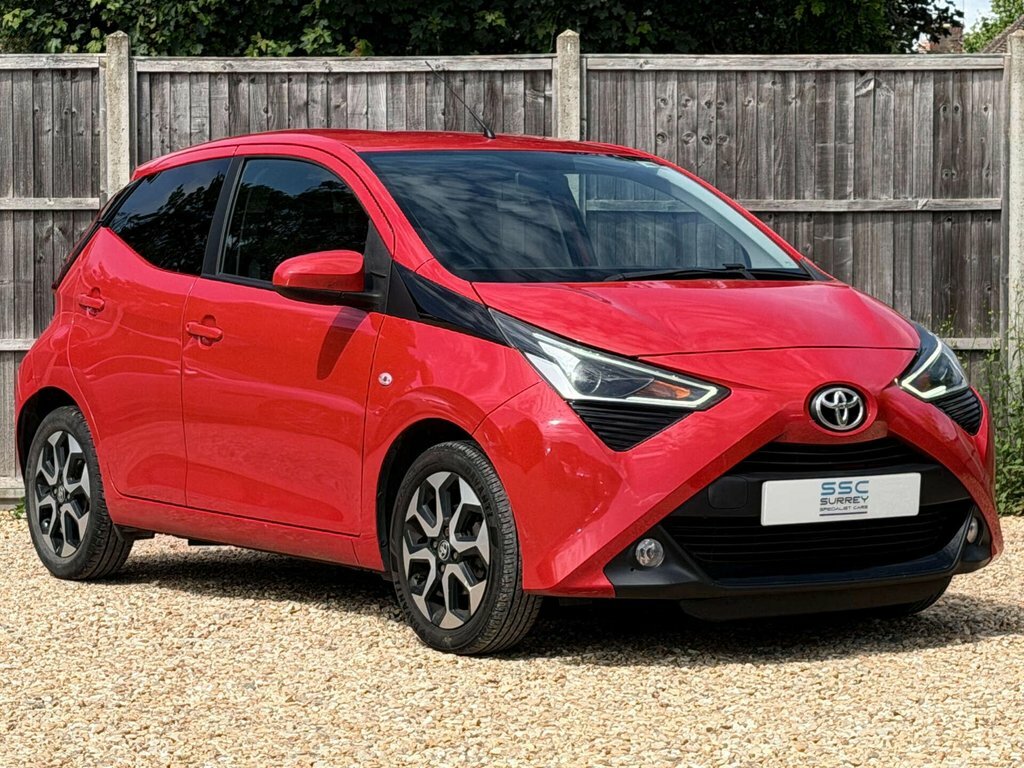 Toyota Aygo X 1L X-plore Red