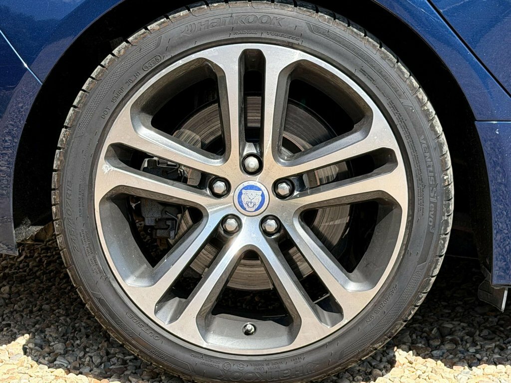 Jaguar XE Xe Prestige D Red #25