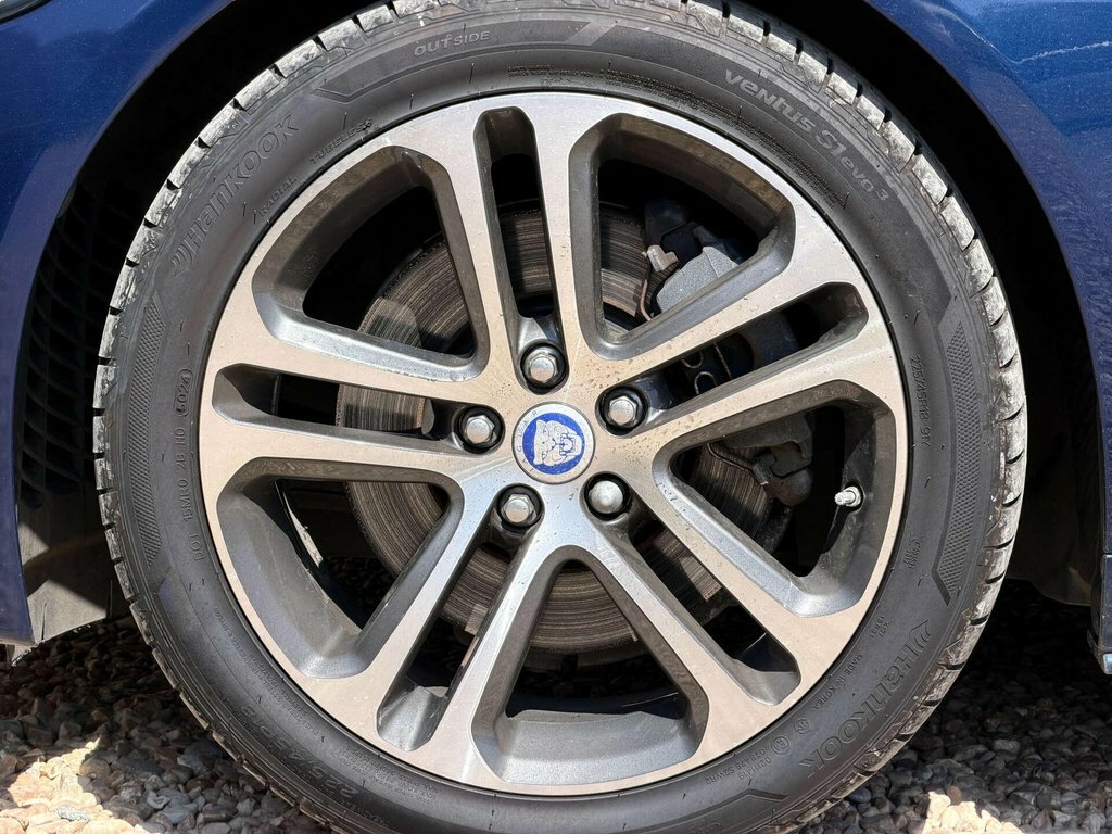 Jaguar XE Xe Prestige D Red #27