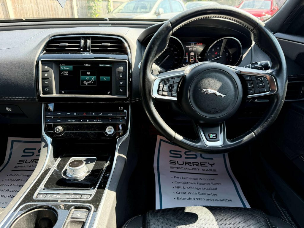 Jaguar XE Xe Prestige D Red #7