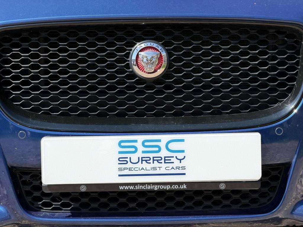 Jaguar XE Xe Prestige D Red #18