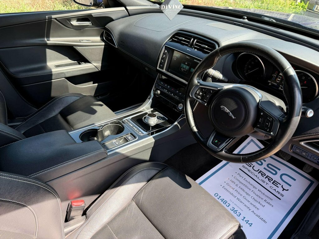 Jaguar XE Xe Prestige D Red #29