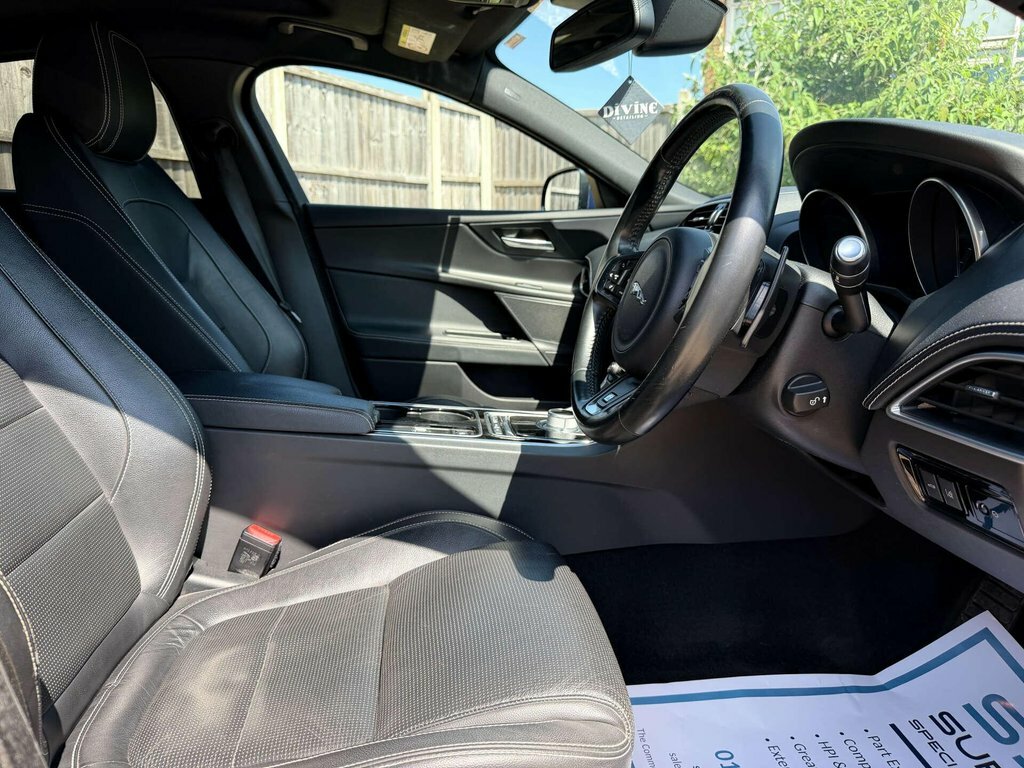 Jaguar XE 2L R-sport Blue #5