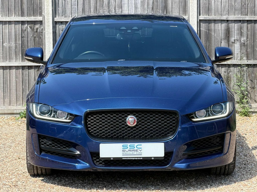 Jaguar XE Xe Prestige D Red #11
